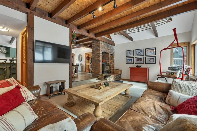 4 Bear Village Road, Bartlett, NH 03812