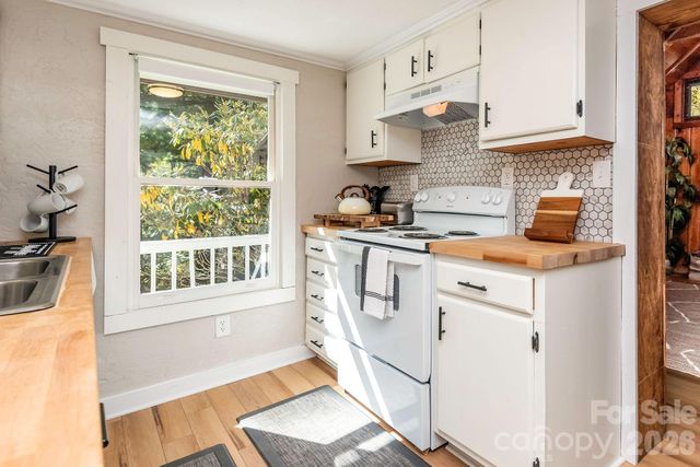 284 Grady Winkler Road, Boone, NC 28607