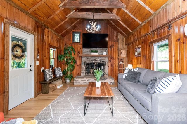 284 Grady Winkler Road, Boone, NC 28607
