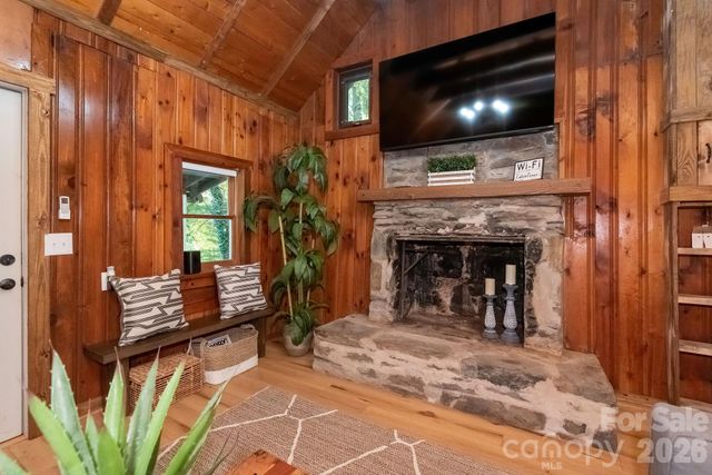 284 Grady Winkler Road, Boone, NC 28607