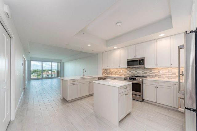 125 ISLAND WAY 504, Clearwater Beach, FL 33767