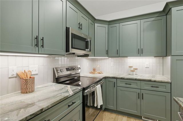 75 2nd Avenue SE, Taylorsville, NC 28681