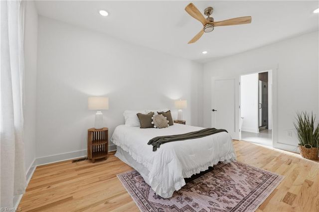 75 2nd Avenue SE, Taylorsville, NC 28681
