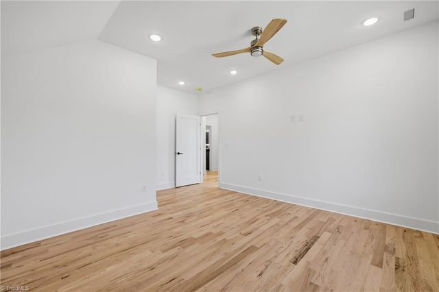 75 2nd Avenue SE, Taylorsville, NC 28681