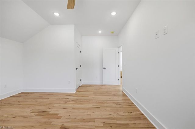 75 2nd Avenue SE, Taylorsville, NC 28681