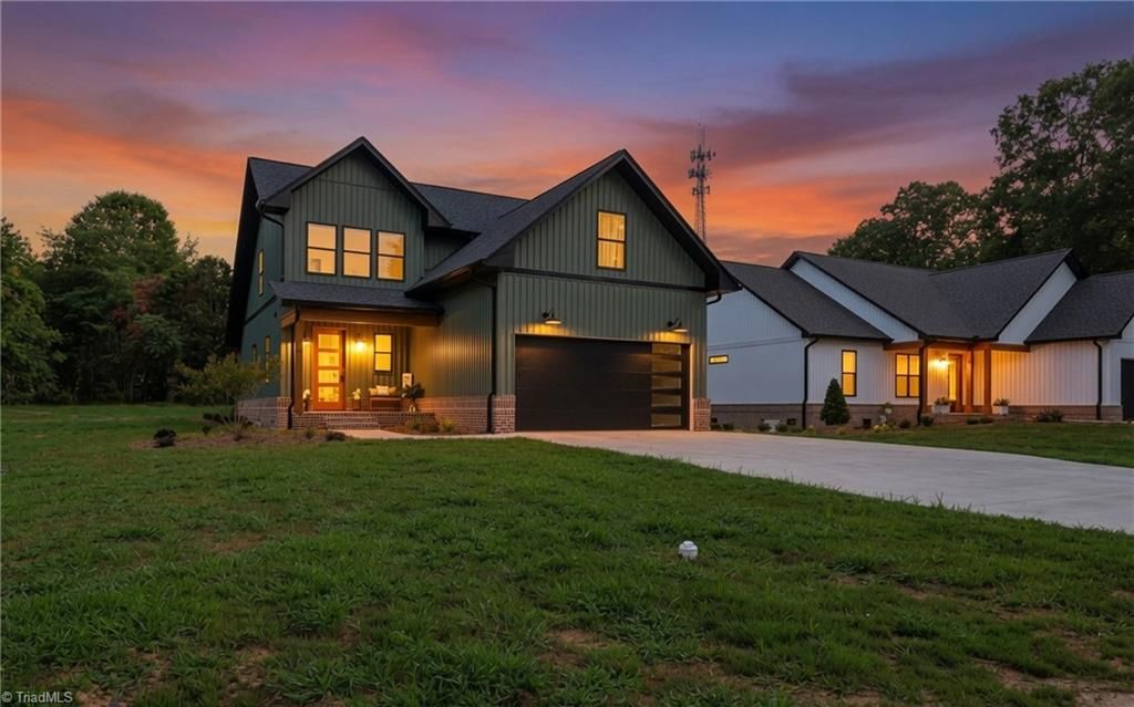 75 2nd Avenue SE, Taylorsville, NC 28681