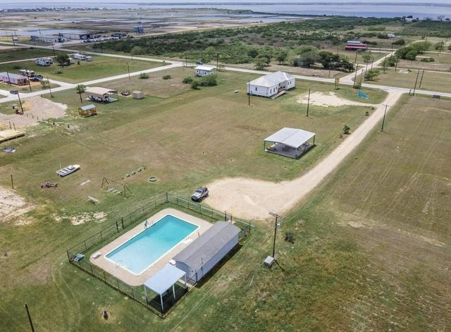 577 E Red Snapper Drive, Palacios, TX 77465