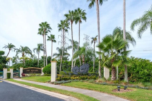 165 MOBBLY BAY DRIVE, Oldsmar, FL 34677