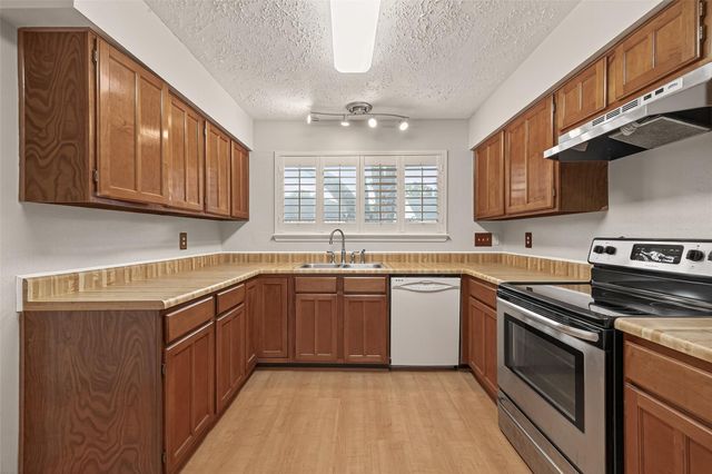 16734 Pebbleglen Drive, Houston, TX 77095