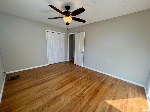 2207 18TH Street, Bettendorf, IA 52722