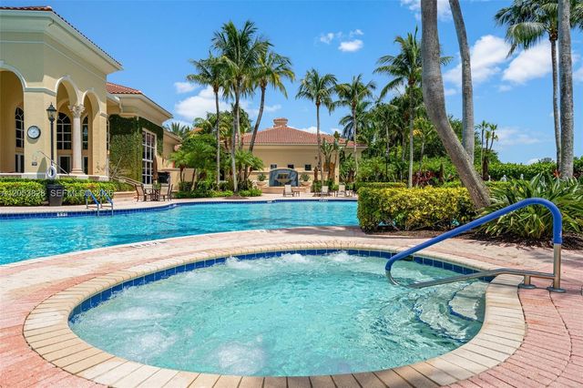 343 Merlin Way, Plantation, FL 33324