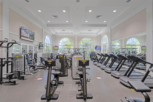 343 Merlin Way, Plantation, FL 33324