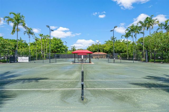 343 Merlin Way, Plantation, FL 33324