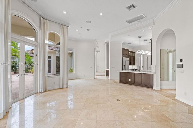 343 Merlin Way, Plantation, FL 33324
