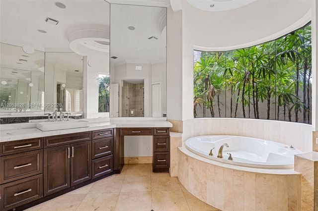 343 Merlin Way, Plantation, FL 33324