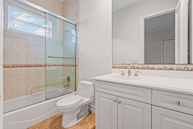343 Merlin Way, Plantation, FL 33324