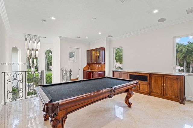 343 Merlin Way, Plantation, FL 33324