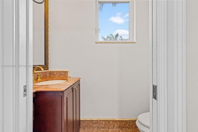 343 Merlin Way, Plantation, FL 33324