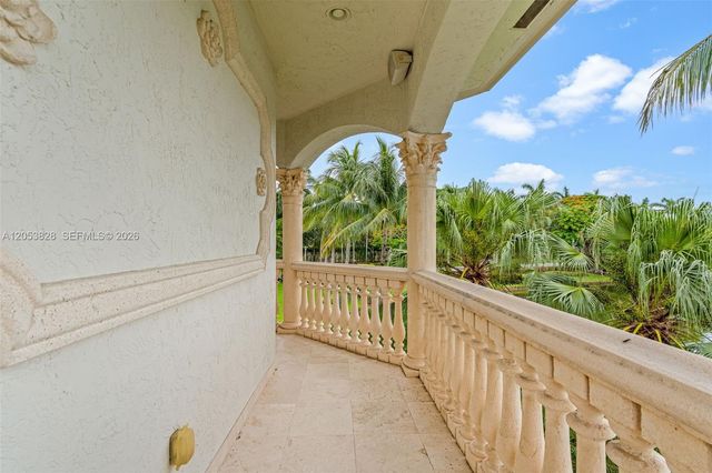 343 Merlin Way, Plantation, FL 33324