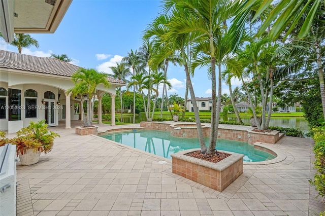 343 Merlin Way, Plantation, FL 33324