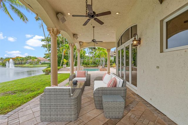343 Merlin Way, Plantation, FL 33324