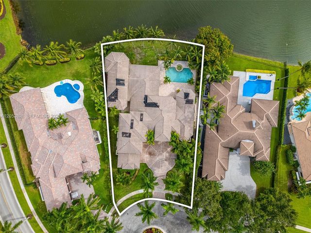 343 Merlin Way, Plantation, FL 33324
