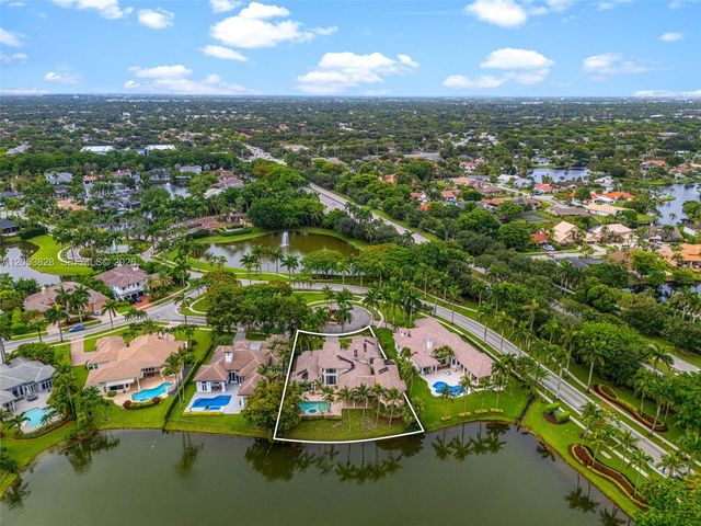 343 Merlin Way, Plantation, FL 33324