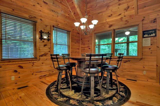 850 Mountain Lake Circle, Blue Ridge, GA 30513