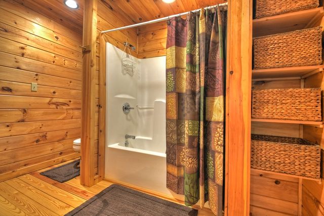 850 Mountain Lake Circle, Blue Ridge, GA 30513