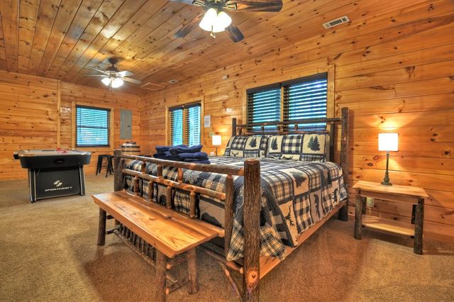 850 Mountain Lake Circle, Blue Ridge, GA 30513