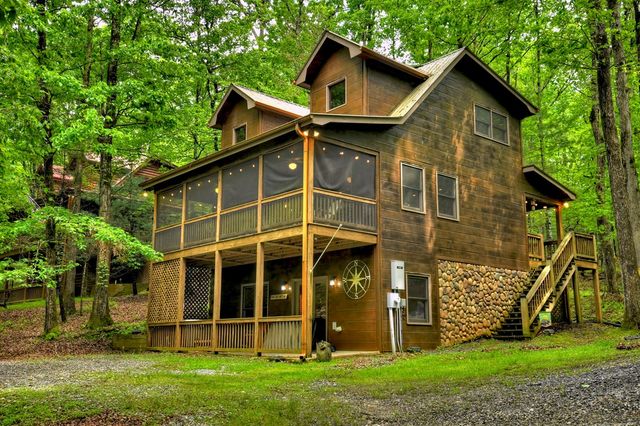 850 Mountain Lake Circle, Blue Ridge, GA 30513