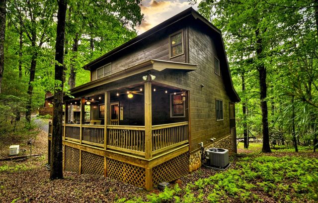 850 Mountain Lake Circle, Blue Ridge, GA 30513