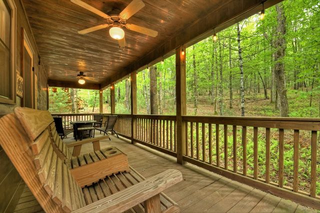 850 Mountain Lake Circle, Blue Ridge, GA 30513