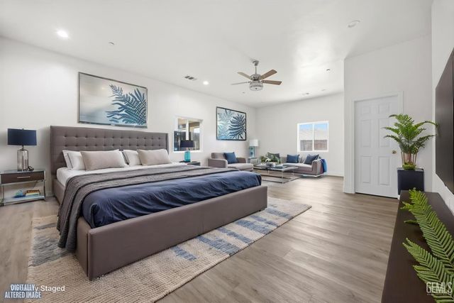 547 Shady Meadow Court, Bakersfield, CA 93308