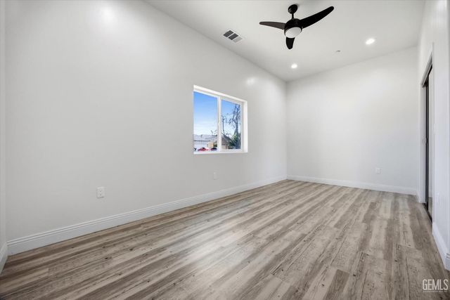 547 Shady Meadow Court, Bakersfield, CA 93308