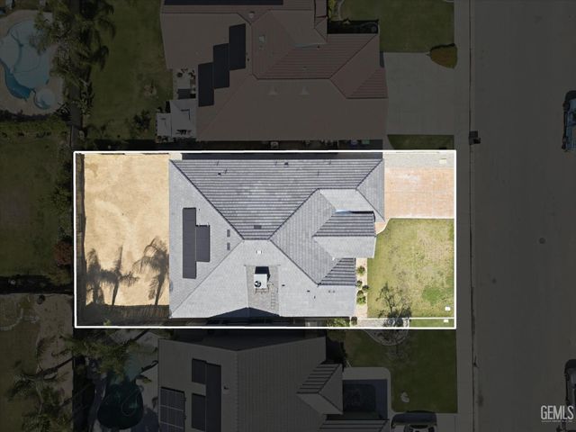 547 Shady Meadow Court, Bakersfield, CA 93308