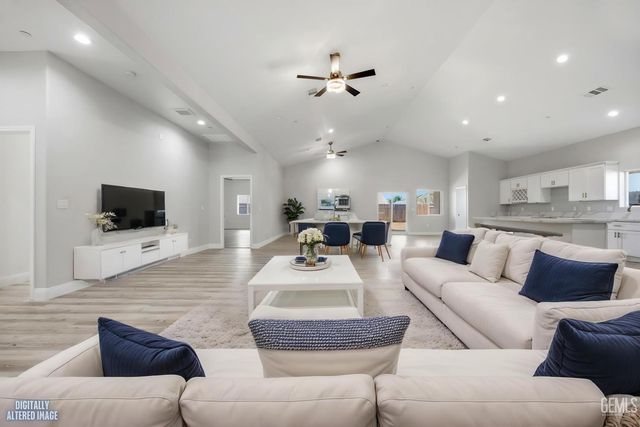 547 Shady Meadow Court, Bakersfield, CA 93308