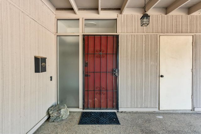 4532 Foster Way, Carmichael, CA 95608