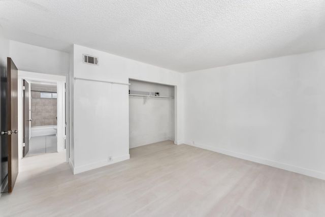 4532 Foster Way, Carmichael, CA 95608