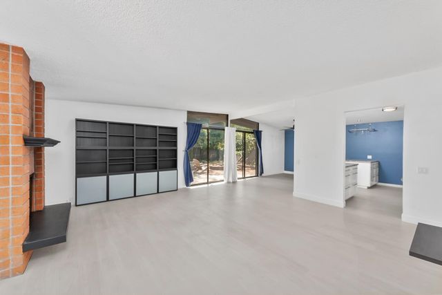 4532 Foster Way, Carmichael, CA 95608