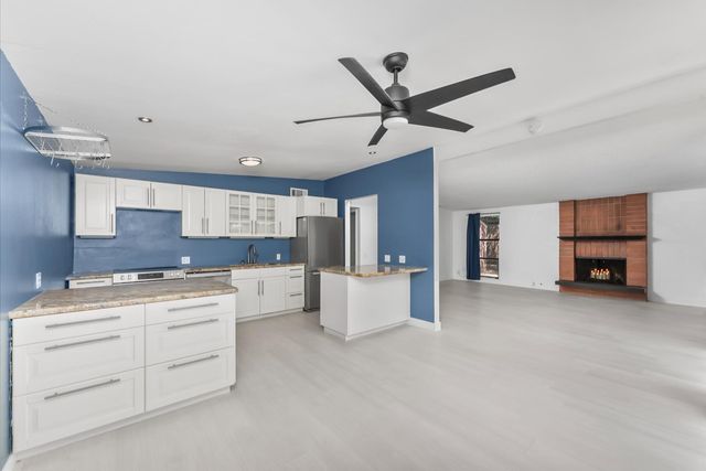 4532 Foster Way, Carmichael, CA 95608