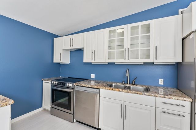 4532 Foster Way, Carmichael, CA 95608