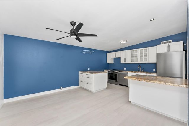 4532 Foster Way, Carmichael, CA 95608