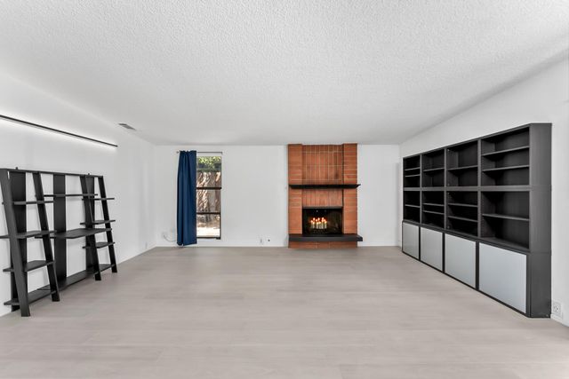 4532 Foster Way, Carmichael, CA 95608