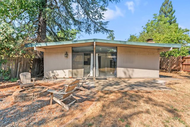 4532 Foster Way, Carmichael, CA 95608