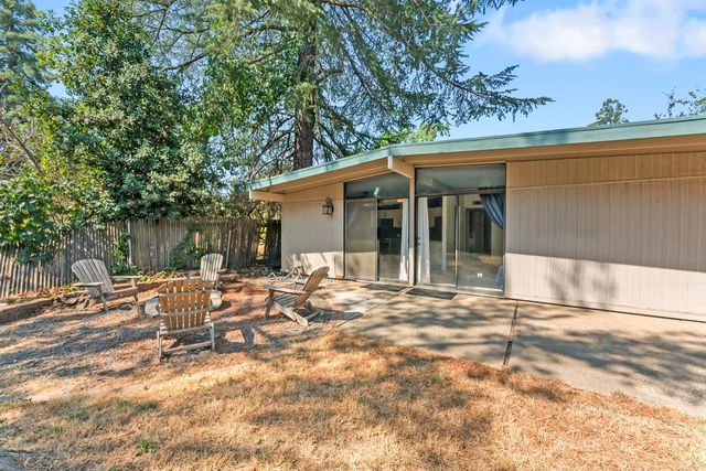 4532 Foster Way, Carmichael, CA 95608