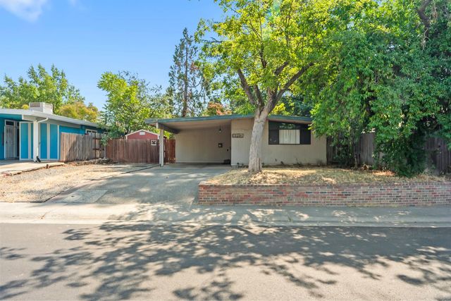 4532 Foster Way, Carmichael, CA 95608