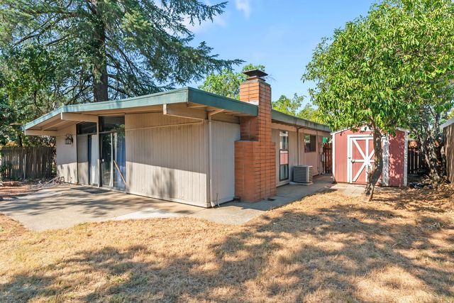 4532 Foster Way, Carmichael, CA 95608