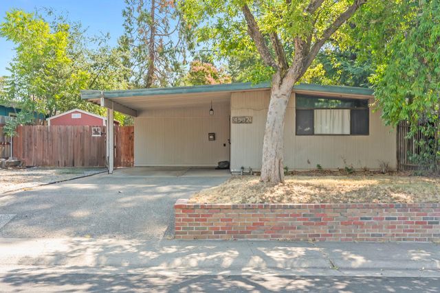 4532 Foster Way, Carmichael, CA 95608