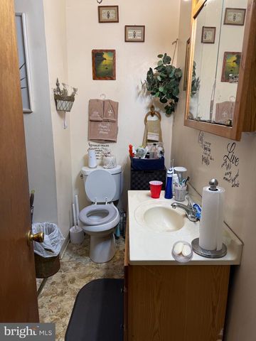 4033 N 12TH ST, Philadelphia, PA 19140